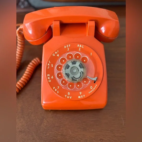 Vintage ITT Orange Rotary Dial Desk Telephone - untested - Picture 2 of 5